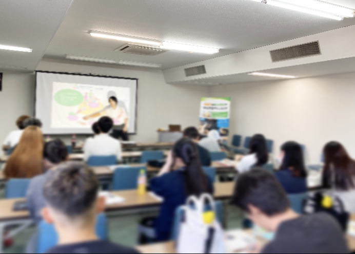 通信高校にて企業紹介セミナーを開催しました！