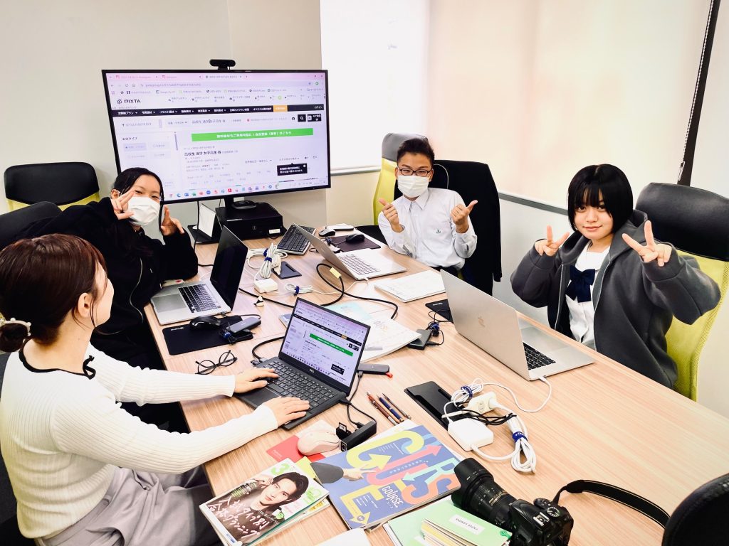 高校生のインターン受け入れ中